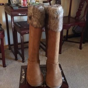 Super cute snow boots